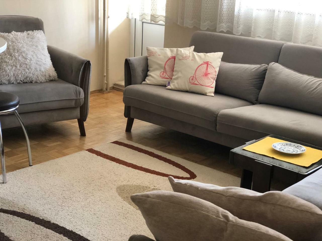 Ulpiana Apartment Приштина Экстерьер фото