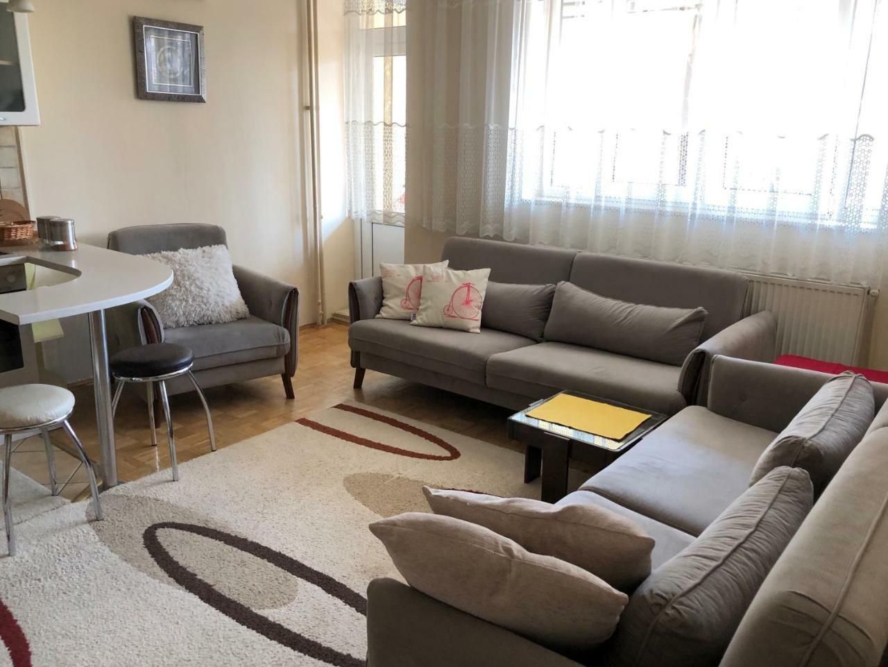 Ulpiana Apartment Приштина Экстерьер фото