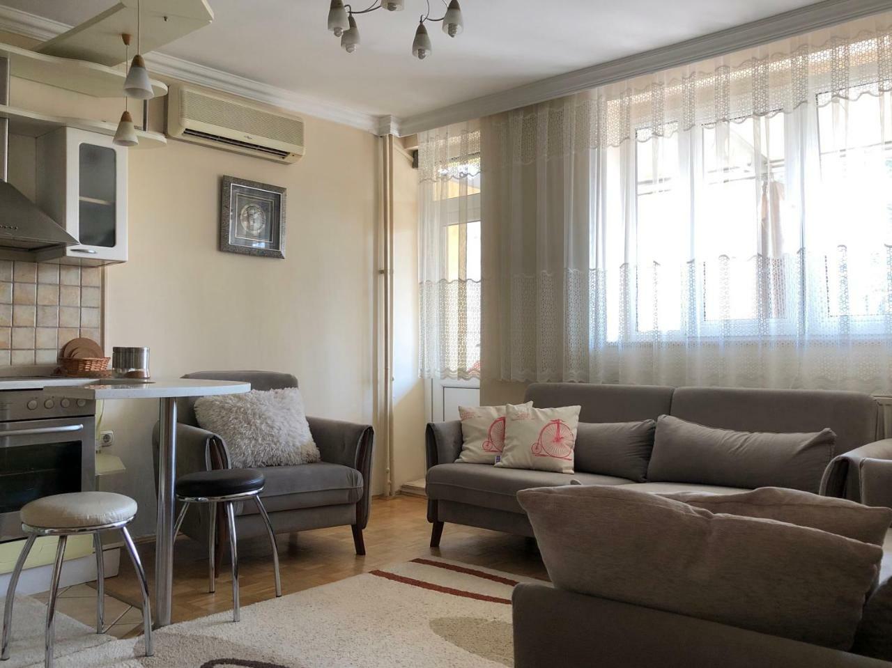 Ulpiana Apartment Приштина Экстерьер фото