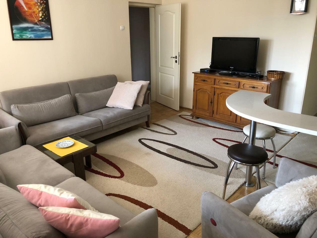 Ulpiana Apartment Приштина Экстерьер фото